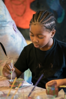 This week in the Garden of Fire, students visited The Rockwell Museum to learn about Native American pottery. They worked with 171 Cedar Arts Center instructors to create and decorate their own coil pot. Images courtesy of Dan Gallagher photography, 2017.